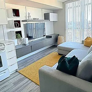 Exquisite By Cn Tower- Dwtown , To Apartment