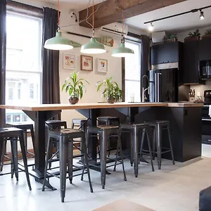 Le Bed & Cocktail - Sur L'avenue Du Mont-royal Apartment