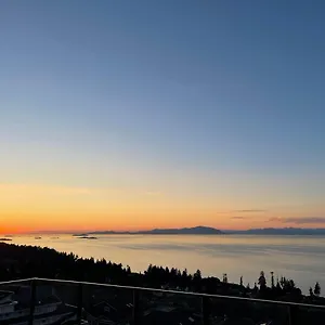 Auspicious Sea View House Homestay