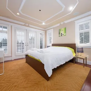 oakridge-luxury-homestay.vancouver-hotels-bc.net/