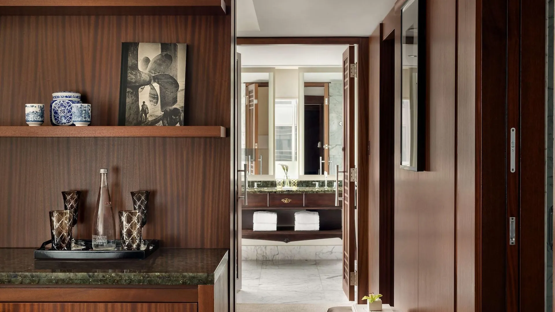 Shangri-La Toronto Hotel