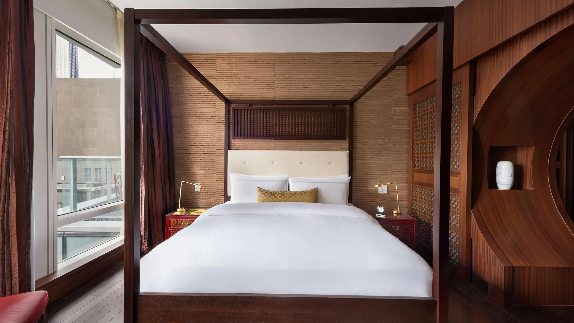 Shangri-La Toronto Hotel