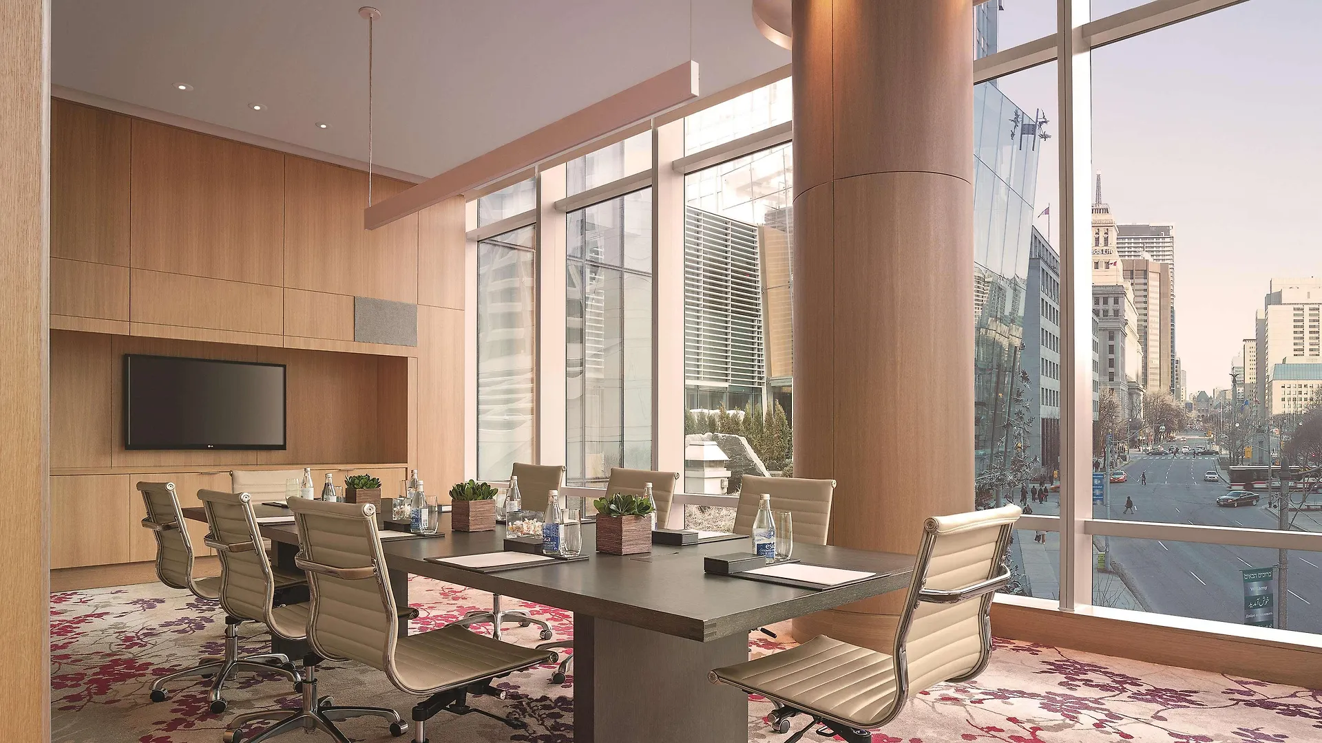 Shangri-La Toronto Hotel
